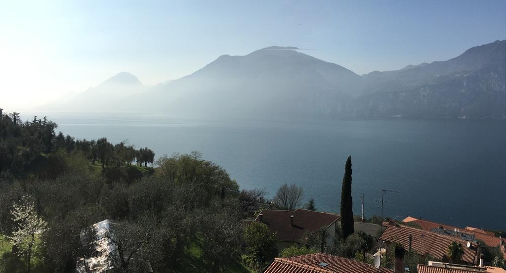 Appartamenti Iride Brenzone sul Garda Exterior foto