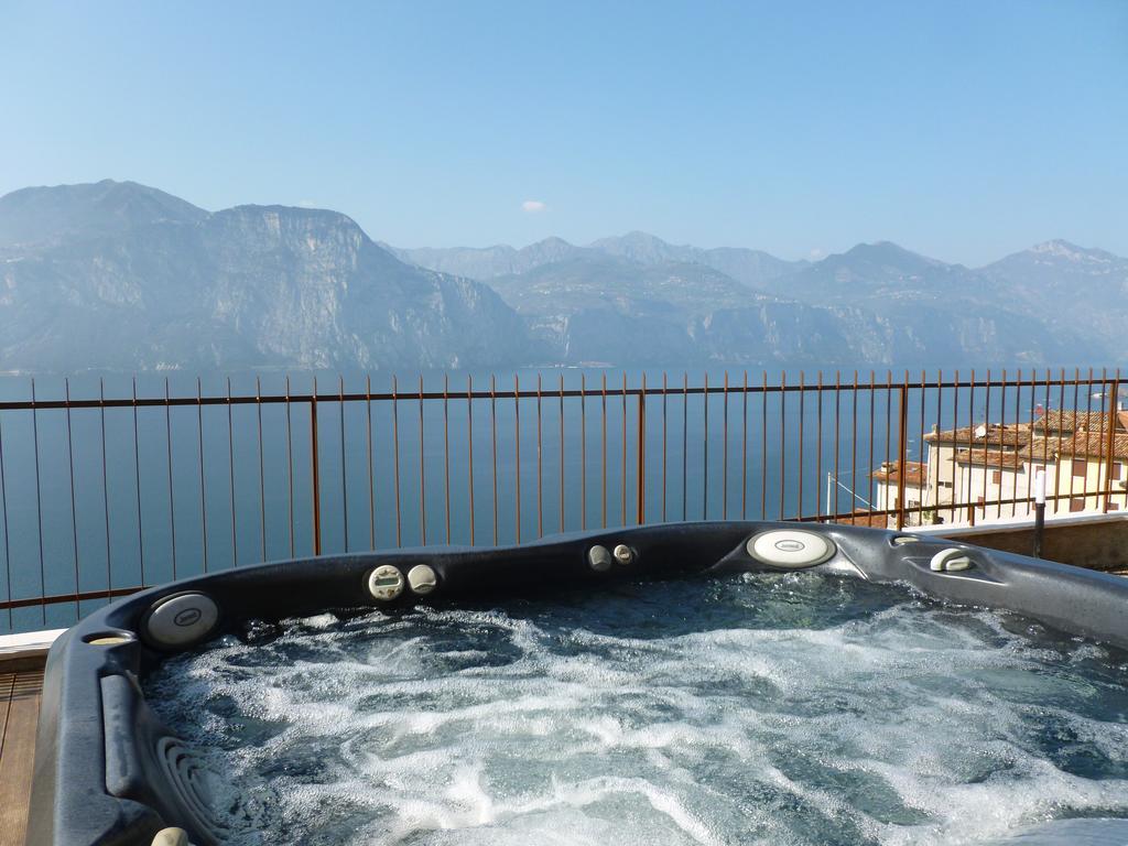 Appartamenti Iride Brenzone sul Garda Exterior foto